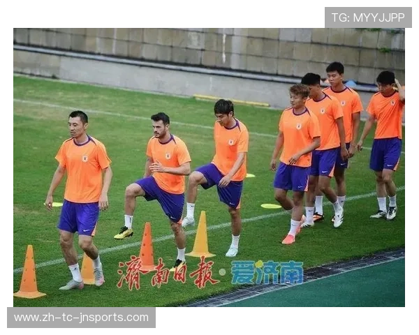 足球赛事中的媒体传播与球迷体验